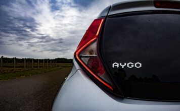 Czy Toyota Aygo jest w hybrydzie?