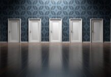 Co to znaczy wygrana przez decyzję?