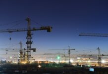 Jaką grubość szyby pod kominek?